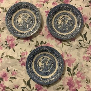 Blue willow china saucer 3pcs